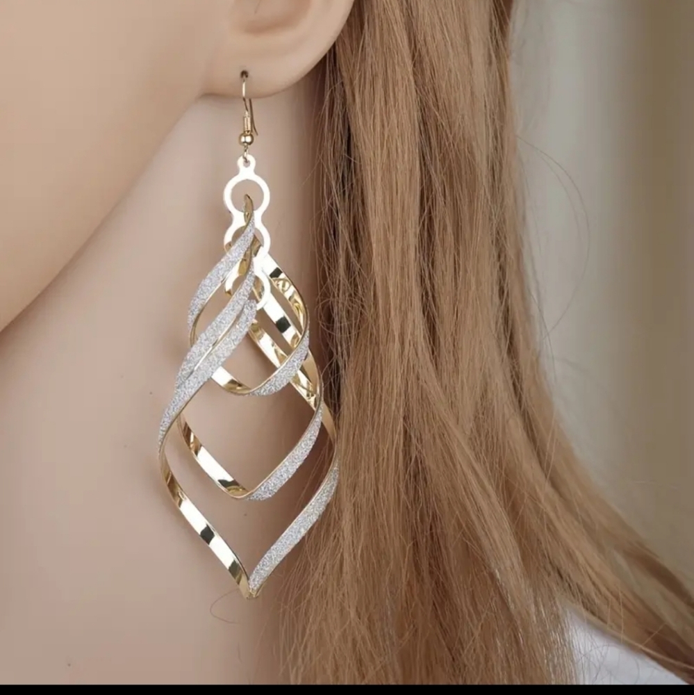 Metal Layered Swirling Geometric Earrings Personality Fashion Long Pendant Hook